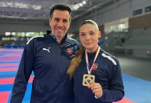 photo  dimitri deniau et eva livet.  &copy;  samouraï 2000 