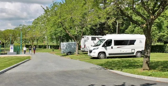 photo  l’aire de camping-cars de précigné est ouverte officiellement depuis lundi 6 mai 2024, rue de la piscine.  &copy;  ouest-france 