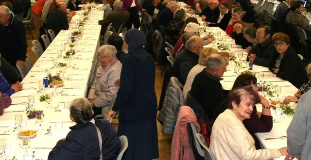 photo  pas moins de 170 convives se sont retrouvées à la salle des fêtes.  &copy;  le maine libre 