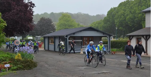 photo  la randonnée des trois vallées partira du camping du lac, dimanche 12 mai.  &copy;  archives 