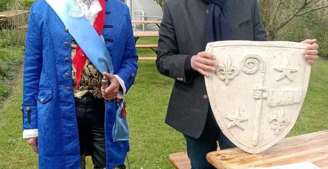 photo  jacky boulay et stéphane bern réunis par leur passion commune pour la sauvegarde du patrimoine.   &copy;  le maine libre 