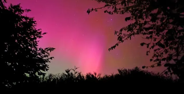 photo  des aurores boréales ont été aperçues dans le ciel sarthois vendredi 10 mai, comme ici à sainte-jamme-sur-sarthe.  &copy;  anaïs loizeau 