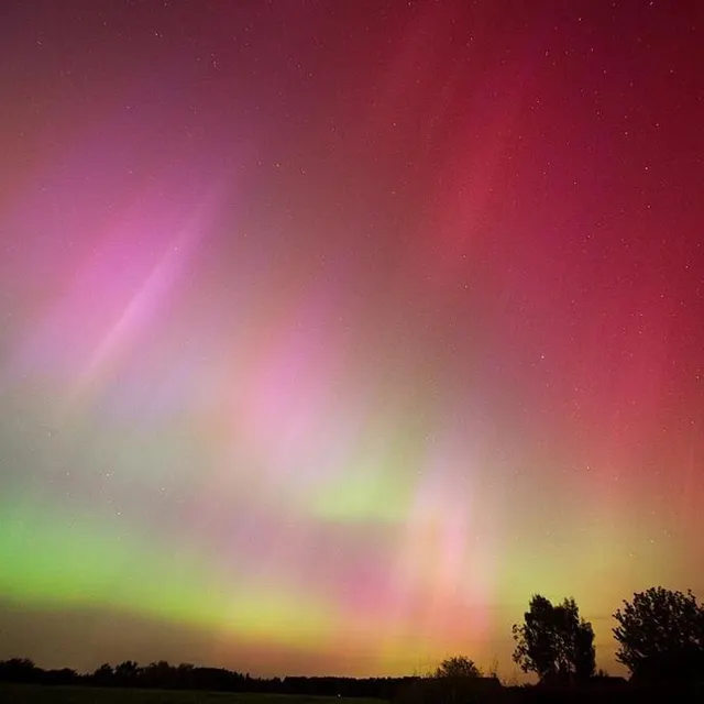 photo il était un peu plus de minuit quand aurélien breau a pris cette magnifique photo, à durtal.  ©  aurélien breau