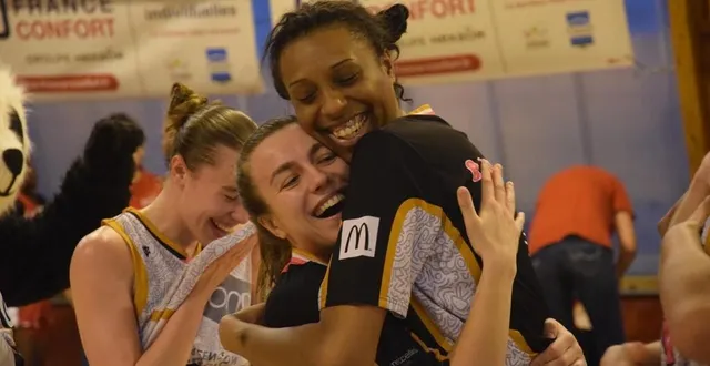 photo  clarisse sahun et brenda agblemagnon.  &copy;  ouest-france 