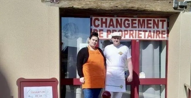 photo  le couple de boulangers, charles boul et lynn lambert, a ouvert le commerce le 1er mai dernier.  &copy;  le maine libre 