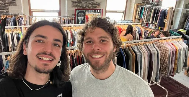 photo  angers, rue gâte-argent, le 11 mai 2024. jules maillet (à gauche) et quentin ménard sont à la tête de la friperie qaz.  &copy;   co 