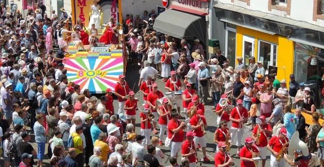 photo  toutes les miss vibraye qui ont défilé depuis 1952 ont été invitées.  &copy;  archives le maine libre 