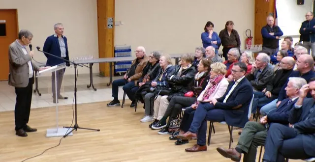 photo  lors de l’intervention du maire marc lesschaeve.  &copy;  le maine libre 