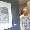 photo l’artiste didier avenel était présent lors du vernissage pour donner des explications sur sa technique de gravure.