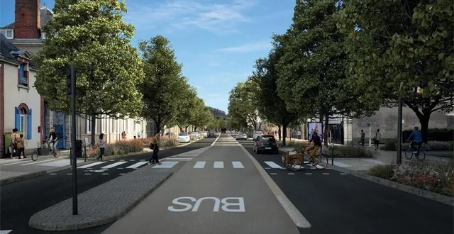 photo  avenue bollée (ici au niveau de la cour chateaubriant), piétons, vélos, voitures, bus auront chacun leur couloir de circulation après les travaux des chronolignes. les nouveaux arbres seront plantés plus en retrait des façades. ici, une vue dix ans après les plantations.  &copy;  le mans métropole 