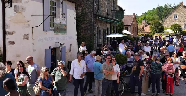 photo  plus de 10 000 visiteurs sont attendus pour les rencontres de saint-céneri, comme ici pour l’édition 2023.  &copy;  archives ouest-france 