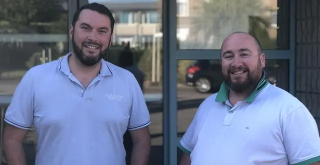 photo  kevin romuald, actuel président de l’association des étudiants de l’institut de formation en soin infirmier (ifsi) de flers (orne) et gaëtan le forestier, son créateur.  &copy;  ouest-france 