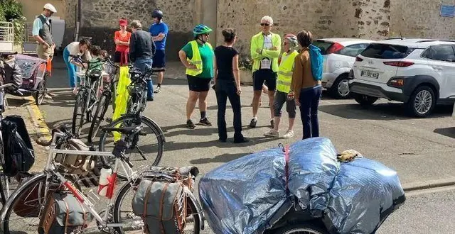 photo  le quatuor de musique ancienne concerts en roues libres va arriver à neuville à vélo, jeudi 23 mai 2024.  &copy;  jean-marc haddad 