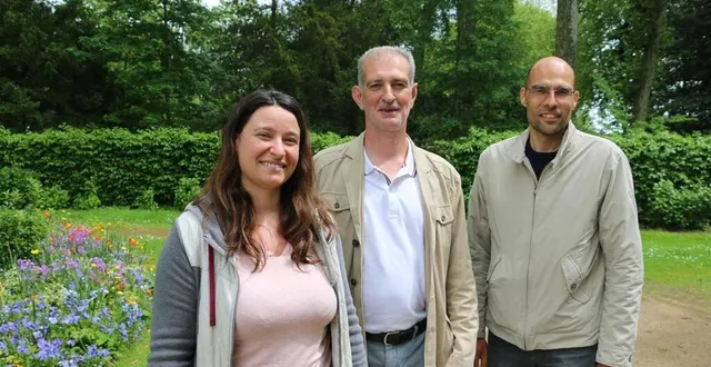 photo  jennifer bouquet, technicienne biodiversité du pays fléchois, nicolas chauvin, vice-président à l’environnement, et willy cheneau, chef du service patrimoine naturel, ont présenté le programme de la fête de la nature.  &copy;  ouest-france 