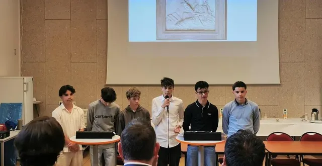 photo  jeudi 16 mai 2024, les élèves de seconde du lycée le mans sud ont défendu des œuvres sarthoises dans le cadre du concours d’éloquence le plus grand musée de france.  &copy;  ouest-france 