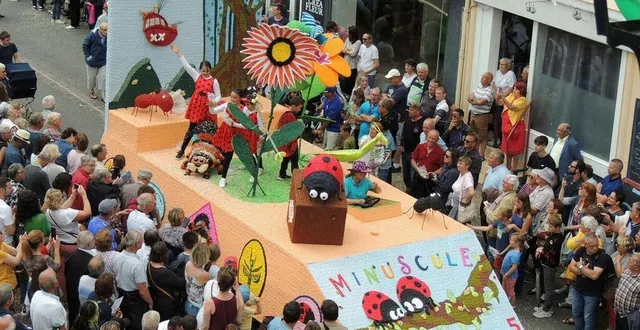 photo  vibraye, 2022. le corso fleuri, dont c’est la 70e édition cette année, attire de nombreux sarthois.  &copy;  archives le maine libre 