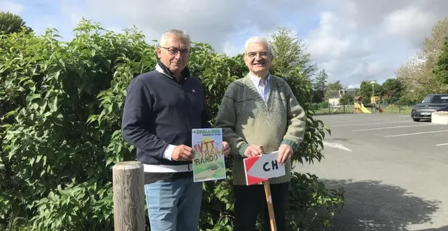 photo  olivier evrard et jean-luc aubry, respectivement secrétaire et président de l’association challoisirs, au départ du circuit de randonnée pédestre.  &copy;  ouest-france 