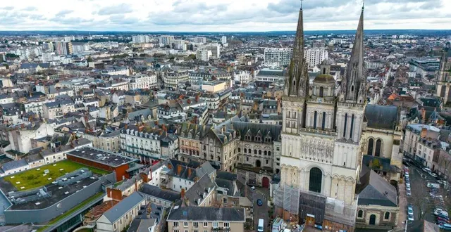 photo  vue aérienne en drone de la cathédrale saint-maurice.  &copy;  franck dubray/ouest-france 