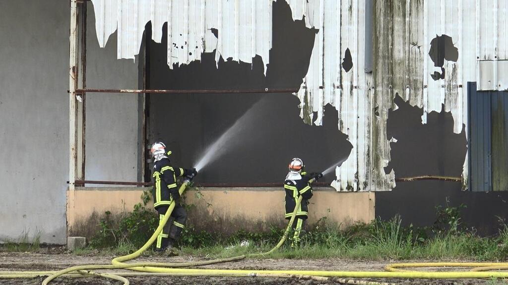 Un Incendie Détruit 600 Tonnes De Fourrage Dans Une Exploitation ...