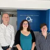 photo benjamin coulange, gérant de l’agence o2 de flers et de vire, amandine lenotre potillon, chargée de ressources humaines et morgane thomas, responsable de l’agence de flers.