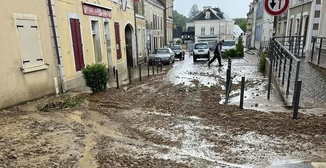 photo  spectacle de désolation, mardi dans les rues de marigné-laillé.  &copy;  photo mairie de marigné-laillé 