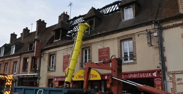 photo  l'immeuble du 6, rue de l'abreuvoir-saint-martin était parti en fumée le 13 février 2022.  &copy;  archives ouest-france 