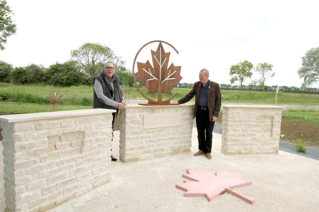 80e D-Day. À Bény-sur-Mer, une nouvelle stèle rend hommage aux soldats ...