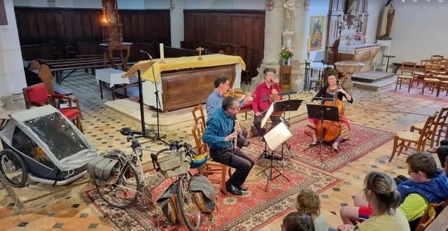 photo  le quatuor concerts en roues libres en concert à neuville-sur-sarthe (sarthe).  &copy;  ouest-france 