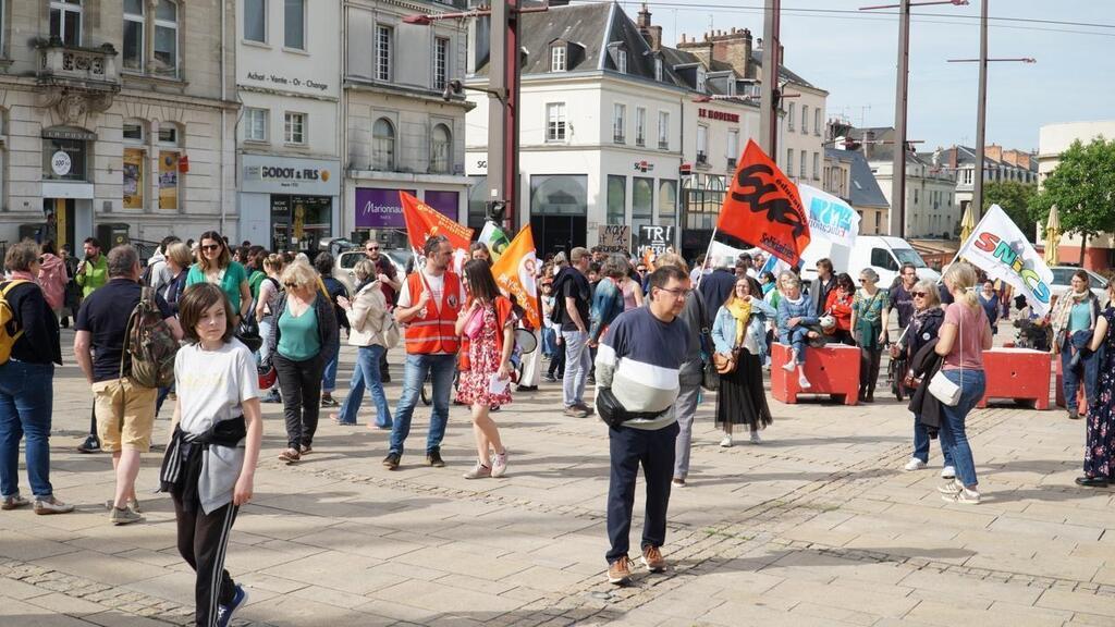 Mobilisation Contre Le « Choc Des Savoirs » : Certains Enseignants ...