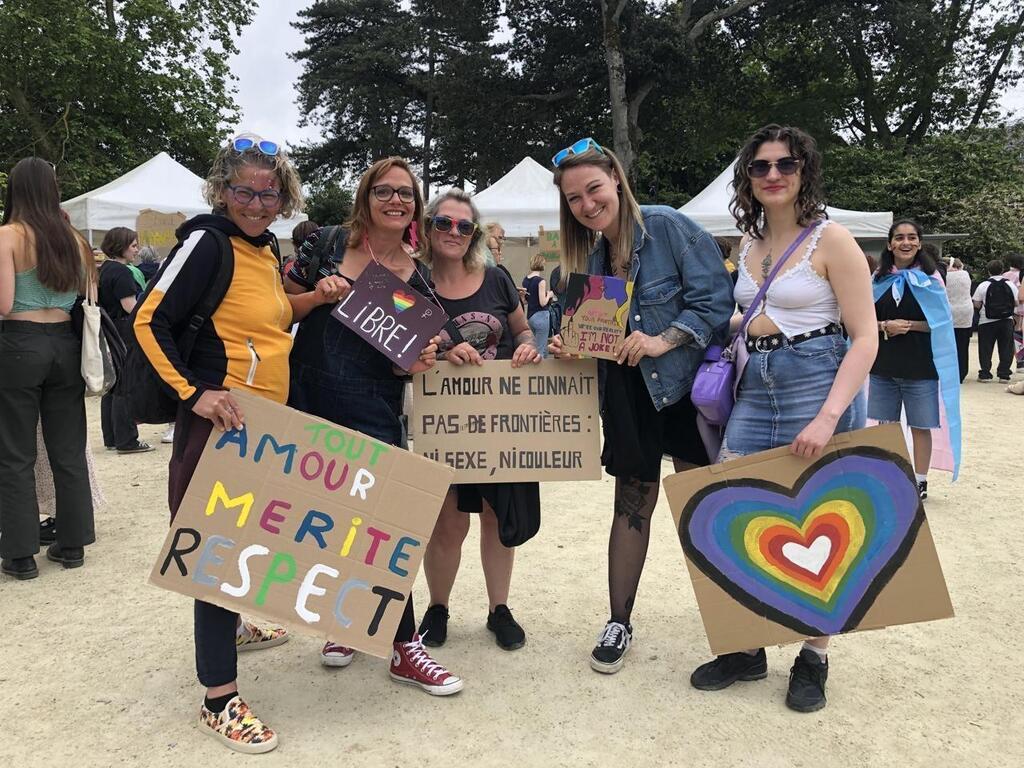 Nous devons faire entendre nos voix » : la marche des Fiertés donne des  couleurs à - Saint-Brieuc.maville.com