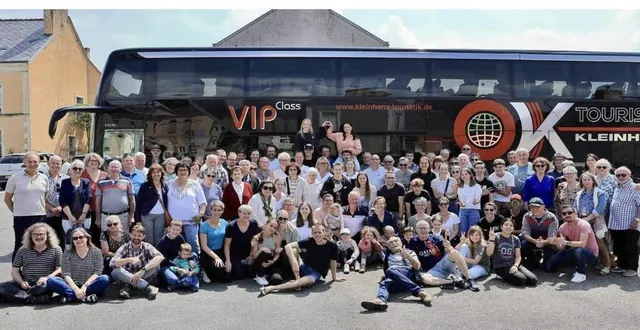 photo  les familles allemandes et françaises ont plaisir à se retrouver  &copy;  le maine libre 
