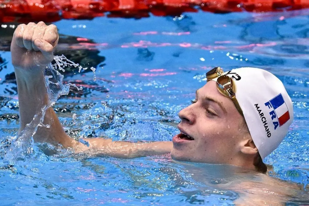 Natation. Léon Marchand bat ses records et affiche une grande forme avant les JO 2024 . Sport