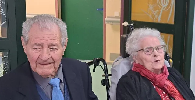 photo  le temps et les difficultés de la vie n’ont pas atténué l’amour qu’ils se portent depuis 65 ans.  &copy;  mairie de la chapelle-saint-rémy 