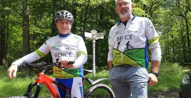 photo  eric chargelègue, président, et jean-paul bignault, président adjoint du club bercé sur deux roues (bs2r).  &copy;  ouest-france 