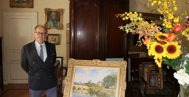 photo  pélage de coniac, commissaire-priseur, organisera la vente de plus de 300 tableaux, fin mai à bazouges.  &copy;  ouest-france 