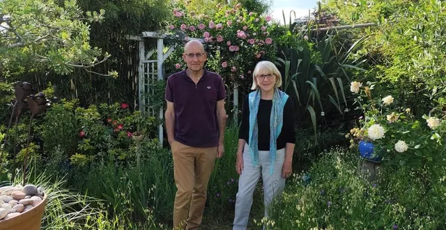 photo  bertrand et michèle garreau sont ravis d’accueillir des visiteurs aussi passionnés qu’eux.  &copy;  le maine libre. 