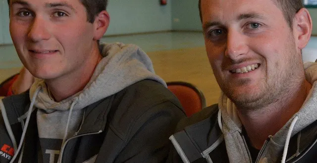 photo  quentin chéron et yvonnick jouanneau, de l’association locale des jeunes agriculteurs.  &copy;  ouest-france 