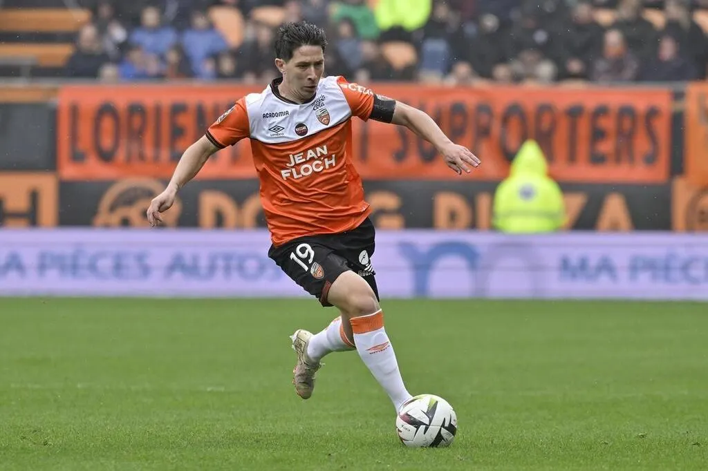 FC Lorient. Laurent Abergel rempile avec les Merlus . Sport Le Mans