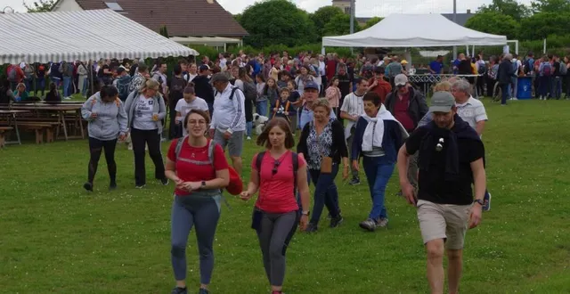 photo  les départs se faisaient au gré des arrivées : chacun a pu randonner au rythme de ses pas et de son appétit.  &copy;  le maine libre 