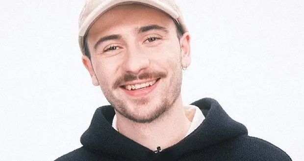 photo  pierre garnier sera au mans en janvier 2025  &copy;  photo konbini/worldwidezem, cc0, via wikimedia commons 