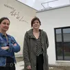 photo  amélie morin, directrice adjointe des ligériennes, et vanessa jarniou, responsable du service administratif, devant l’ehpad art et loire de saint-georges-sur-loire, qui comprend quatre autres sites qu’on appelle les ligériennes. 