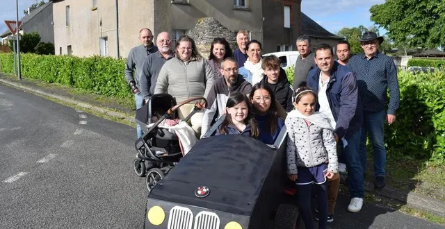photo  tout le quartier suit les avancées de la construction de la caisse à savon de corentin, evan, noé et adeline. le super engin roule, il reste quelques aménagements et la déco  &copy;  . ouest-france 