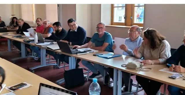 photo  le conseil municipal s’est réuni lundi soir.  &copy;  le maine libre 