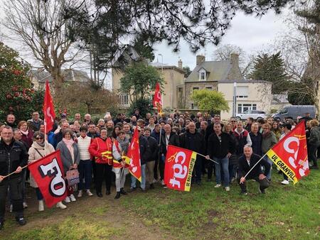 photo 120 agents territoriaux du territoire granvillais avaient manifesté à Granville (Manche) pour réclamer le versement de la prime pouvoir d’achat. OUEST-FRANCE 