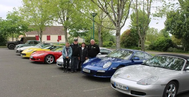 photo  de gauche à droite : laure hulin, animatrice, patrick jasmin, le casque d’or, frédéric lambert, ehpad, et vincent boussard, président de l’association moto-club le casque d’or.   &copy;  ouest-france 