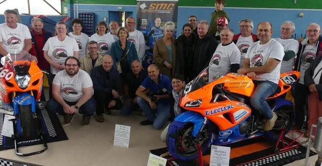photo  la team perche moto sport s’est retrouvée 20 ans après.  &copy;  . ouest-france 