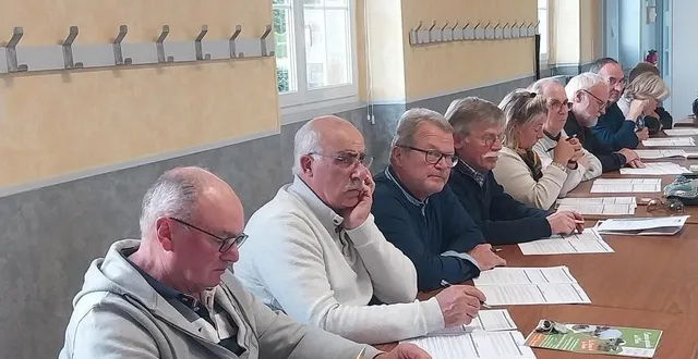 photo  une partie des conseillers communautaires durant la réunion de lundi.  &copy;  ouest-france 