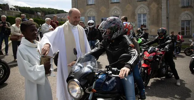 photo  la basilique notre-dame-de-montligeon (orne) accueillera de nouveau un rassemblement de motards, le 30 juin 2024.  &copy;  ouest france 