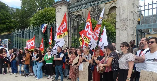 photo  les manifestants du secteur social et de la santé devant la préfecture, mardi 4 juin 2024, à l’appel de l’union syndicale départementale de la cgt.  &copy;  ouest-france 