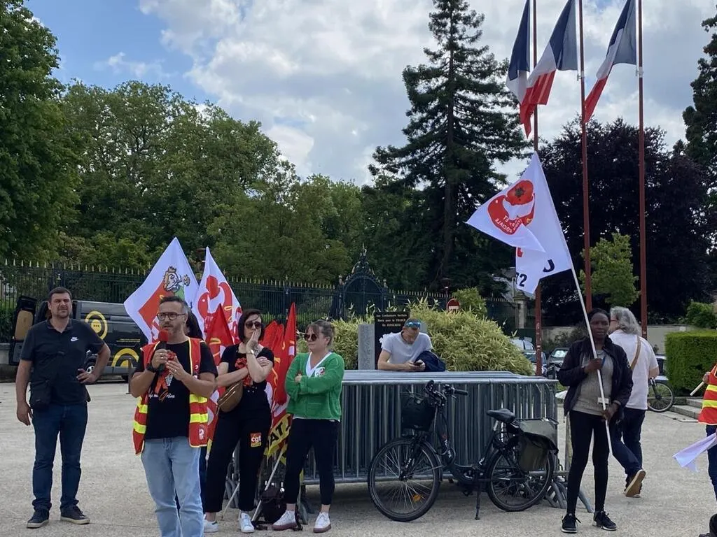 Augmentation des salaires et des moyens l’appel à l’aide du secteur